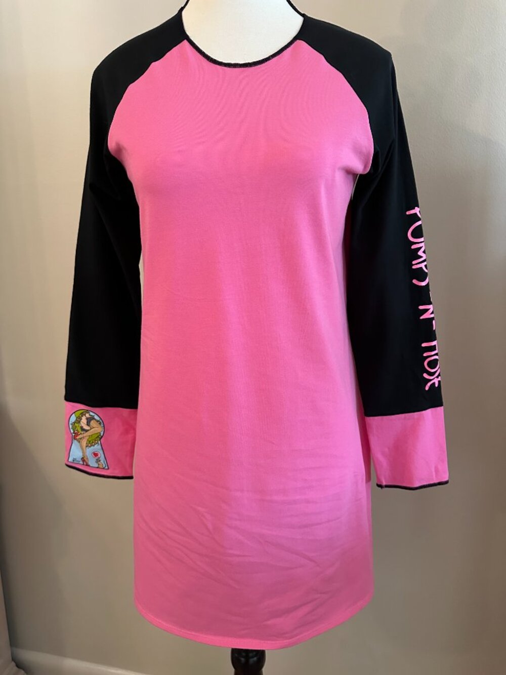 NWT Betsey Johnson Pumps N Hose Pink Black Nightshirt Sleepshirt S